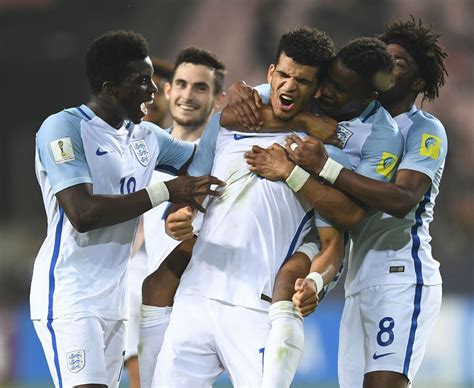 Dominic Solanke: Liverpool signing fires England under-20s into World ...