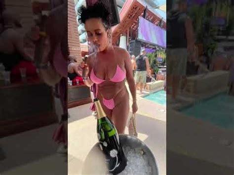 Joy Taylor Smoking hot 🥵 Vegas style - YouTube