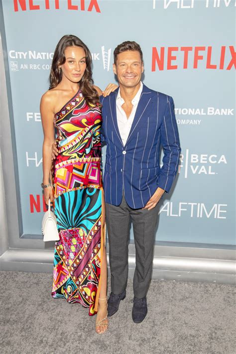 Ryan Seacrest & Girlfriend Aubrey Paige Make Red Carpet Debut: Photos ...