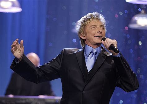 Barry Manilow explains why he waited decades to come out as gay ...