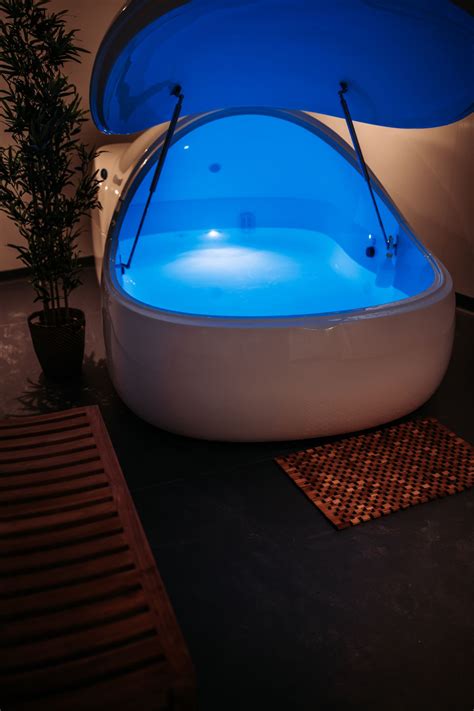 Float therapy: session in a flotation task finally made me switch off | Woman & Home