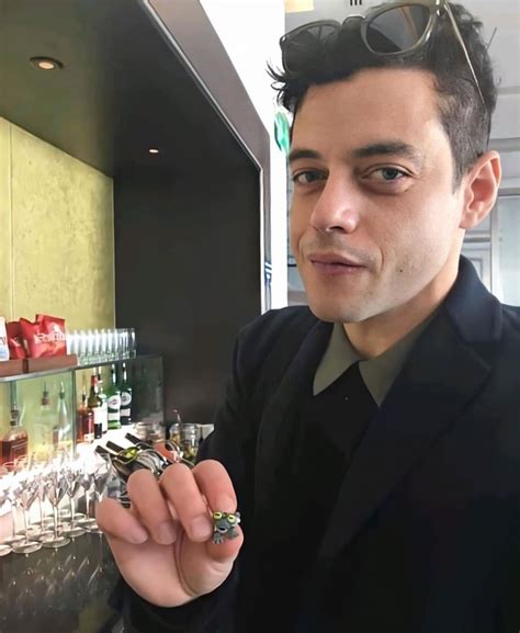 Rami Malek on Instagram: “He’s so cute ️😍 #ramimalek” | Rami malek ...