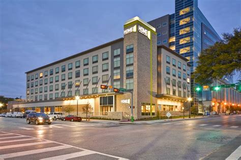 Hotels in Dallas, TX - Find Dallas Hotels - Hilton