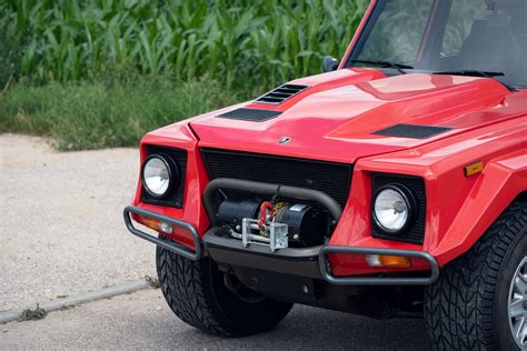 The Mighty Lamborghini LM002 – A Countach V12-Powered Luxury 4x4