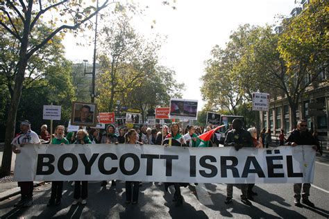 Israel boycott: What is the BDS movement? | Middle East Eye