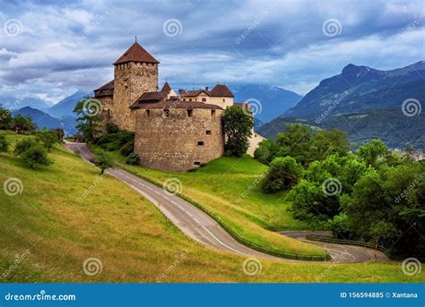 Vaduz Castle, Liechtenstein, Alpes Imagem de Stock - Imagem de vaduz, alpes: 156594885