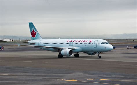 Air Canada A320, SFO, Nov. 2009 | Phillip Capper | Flickr