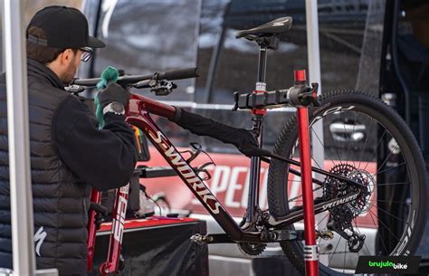 The new Specialized S-Works Epic 2023 has been spotted. Goodbye to the BRAIN system?