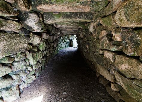 Carn Euny Fogou tunnel | Cornwall Guide Images