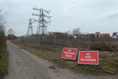 Signs for the construction site © DS Pugh :: Geograph Britain and Ireland