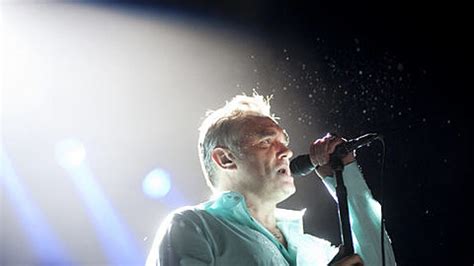 Morrissey reschedules Chicago Theatre date on 2013 tour