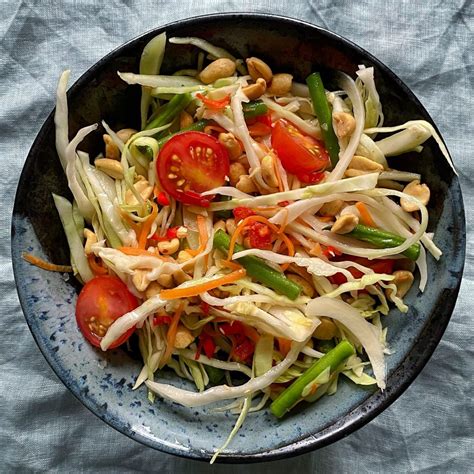 Easy Thai 'som tam' salad - The Woolf's Kitchen