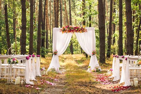 27 Outdoor Wedding Ideas on a Budget | Quicken