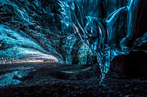 Crystal Ice cave Iceland. Vatnajökull glacier - Glacier Guides ...