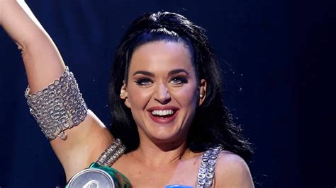 10 Best Katy Perry Songs of All Time - Singersroom.com