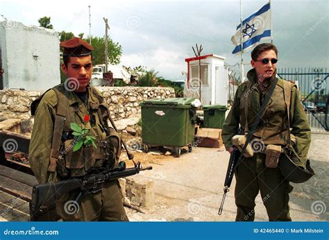 ISRAEL LEBANON BORDER editorial image. Image of 2000 - 42465440