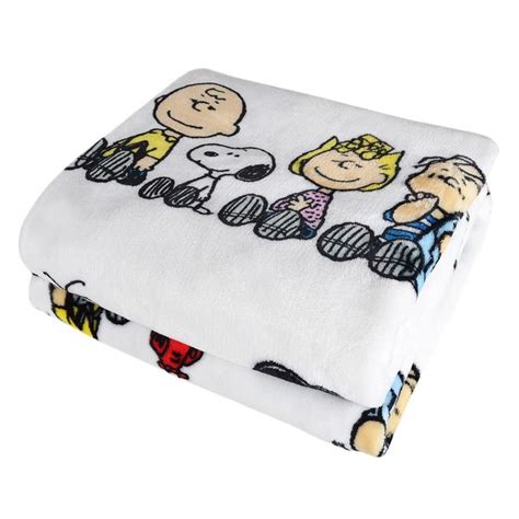 Pin by Joanne on For The Home 5 | Snoopy blanket, Peanuts nursery, Berkshire blanket