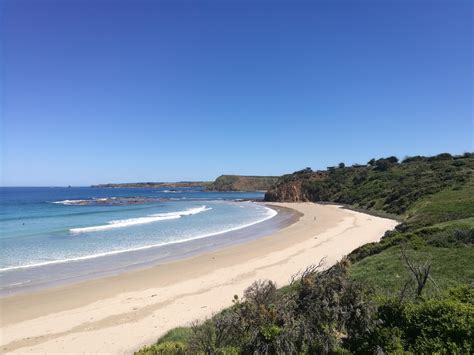 Smiths Beach Phillip Island (Australia), Pyramid rock in the distance. (OC) [3968x2986] : r ...