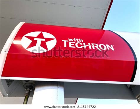 Texaco Techron Sign Logo On Gas Stock Photo 2115144722 | Shutterstock