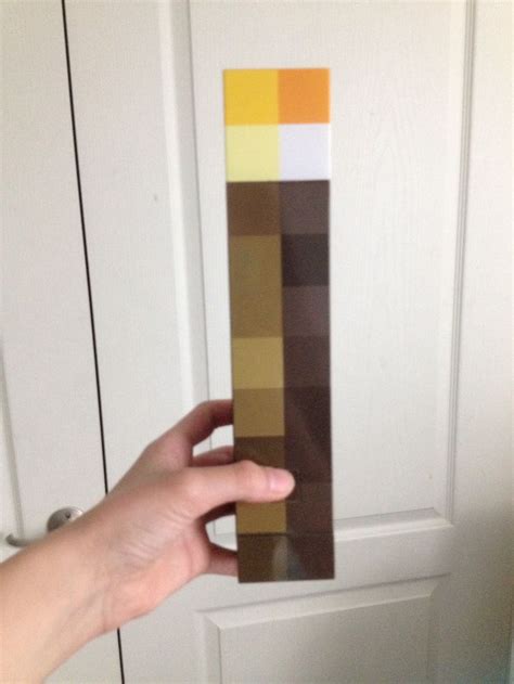 Awesome Minecraft torch that lights up