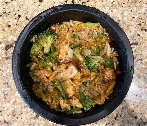 Lean Cuisine Bowls: Sticky Ginger Chicken - Paula Eats