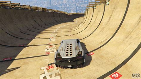 Maze Bank Mega Spiral Ramp for GTA 5