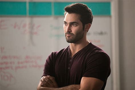 Tyler Hoechlin as Derek Hale in Teen Wolf - Chaos Rising (3x02) - Tyler ...