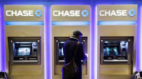 JPMorgan Chase Sapphire checking account offers credit card-like perks