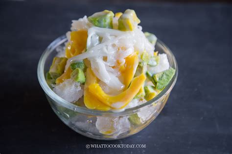 Es Teler (Indonesian Shaved Ice with Avocado, Jackfruit, Coconut)