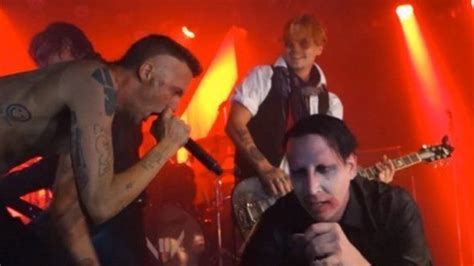 VIDÉO. Johnny Depp s'invite au concert de Marilyn Manson pour Halloween