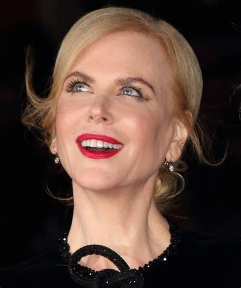 Nicole Kidman in Armani Privé Black Long-Sleeve Velvet Dress