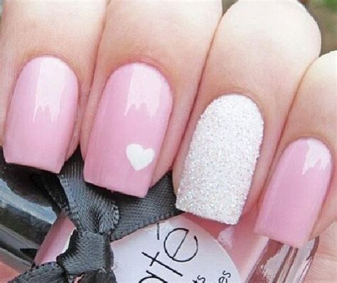 40+ Romantic And Lovely Heart Nail Art Designs Ideas For Valentines Day ...