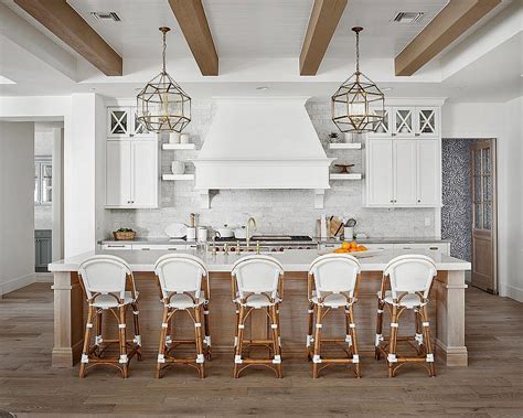 Best Kitchens with Ceiling Beams: Ideas, Photos and Inspirations