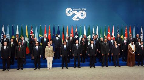 G20 'family' photo of all leaders - ABC News (Australian Broadcasting ...