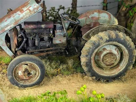 Al Coffin adlı kullanıcının Antique tractors panosundaki Pin | Diorama ...