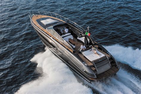 Riva 63 Virtus - Motor Boat & Yachting