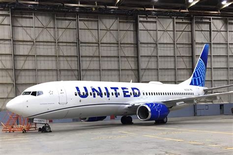 United Airlines returns to its origins in new livery - Air Data News