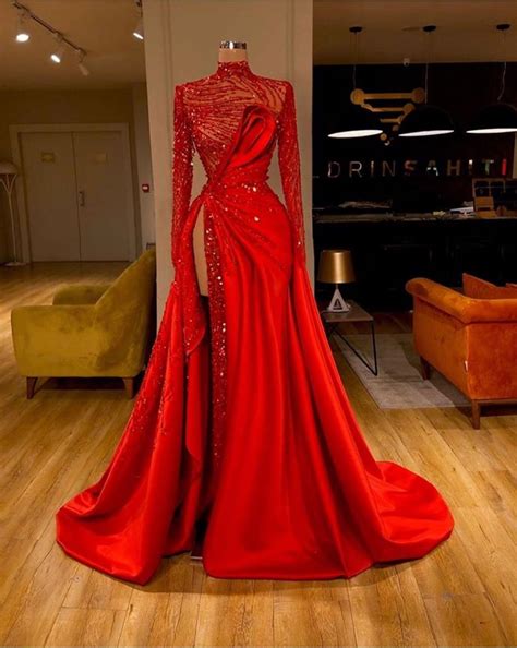 11 Elegant Red Evening Dresses - The Glossychic