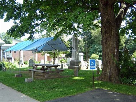 Burnt Hills Calvary Episcopal Church Cemetery in Burnt Hills, New York – Find a Grave Friedhof