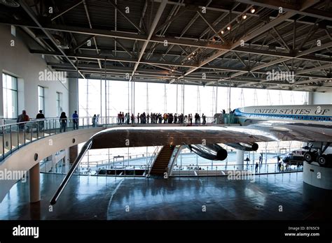 Visitors boarding Air Force One at the Ronald Reagan Library in Simi ...