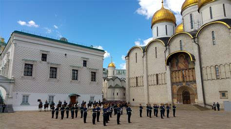 Tour of the Kremlin : Moscow | Visions of Travel