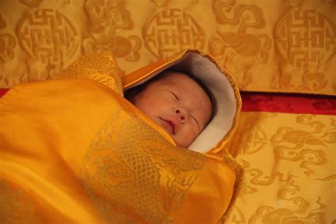 King and Queen of Bhutan release more photos of their son – Kate ...