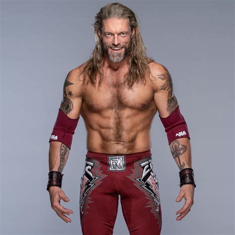 Photos: Edge's new look on his first Raw back | Wwe edge, Wwe ...