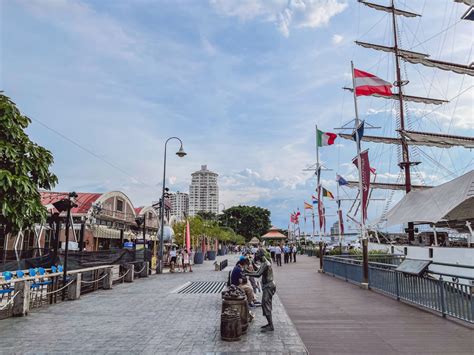 Asiatique The Riverfront: Night Market On The Chao Phraya River