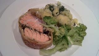Salmon En Croute | Doesn't look as fancy as Gordon's origina… | Flickr