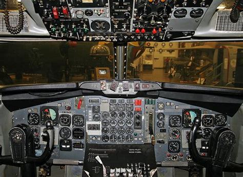 Boeing 707-321 (N714PA) Main Panel | Boeing 707, Boeing, Cockpit