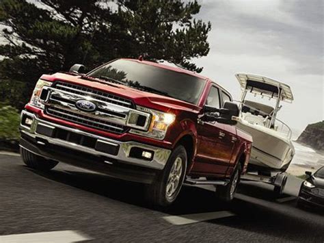 Truck Comparison Tool - Compare 2018 Ford F-150 vs. 2018 GMC Sierra ...