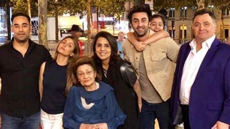 Inside pics of Neetu Kapoor birthday prove Ranbir…