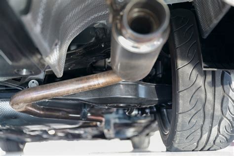 Is There a Strong Exhaust Smell Outside Your Car? Here’s Why - In The ...