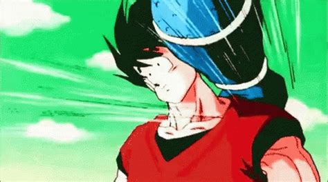 Goku Dodge GIF - Goku Dodge Dragon Ball Z - Descobrir e Compartilhar GIFs